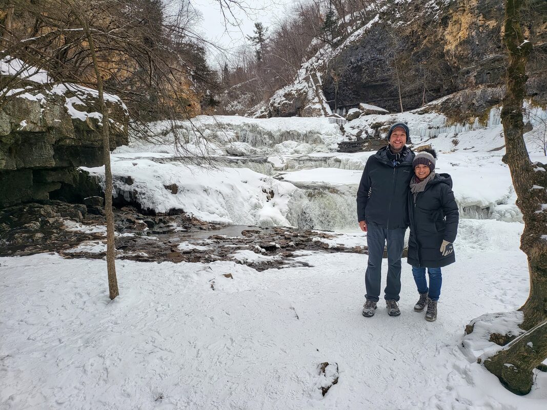 Winter hiking in Willow River State Park